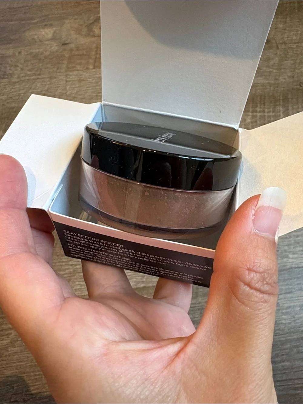 Mary Kay Silky Setting Powder Medium Bronze NIB